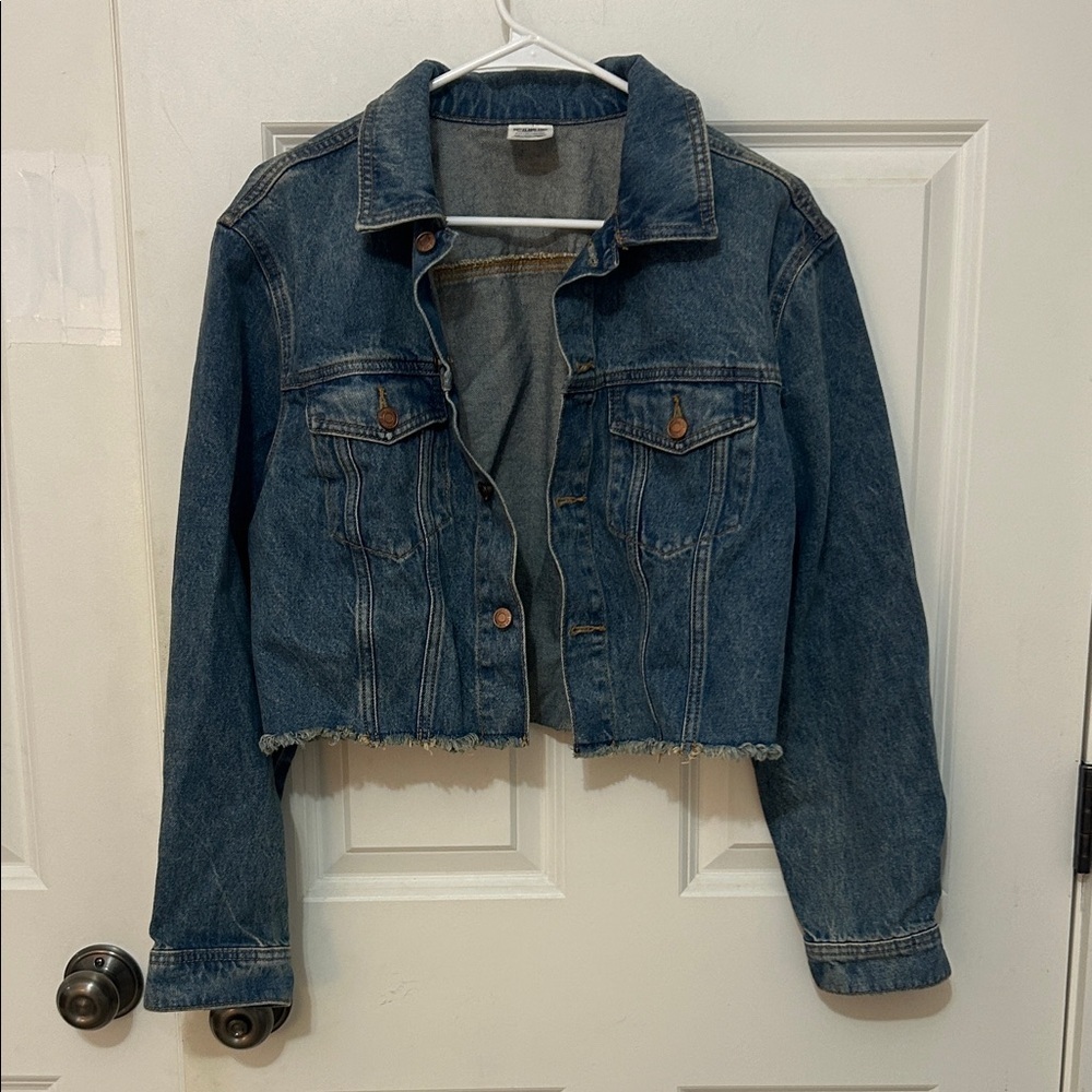 PINK Victoria's Secret Cropped  Raw Hem Jean Jacket size small blue cotton denim